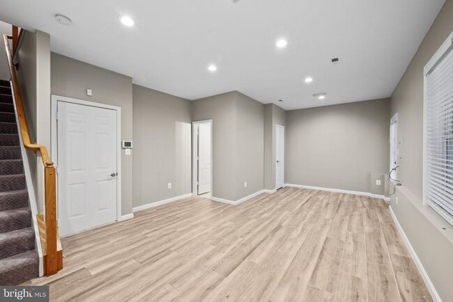 Building Photo - 2821 Laura Gae Cir