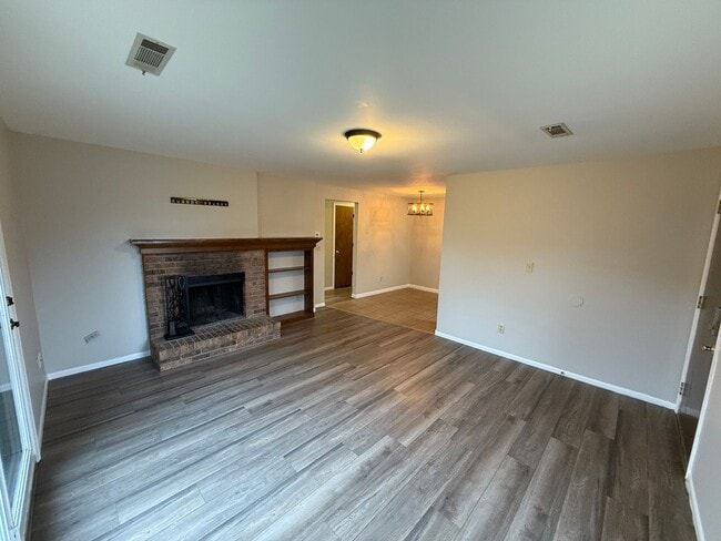 Building Photo - Townhouse For Rent By Capital Property Management