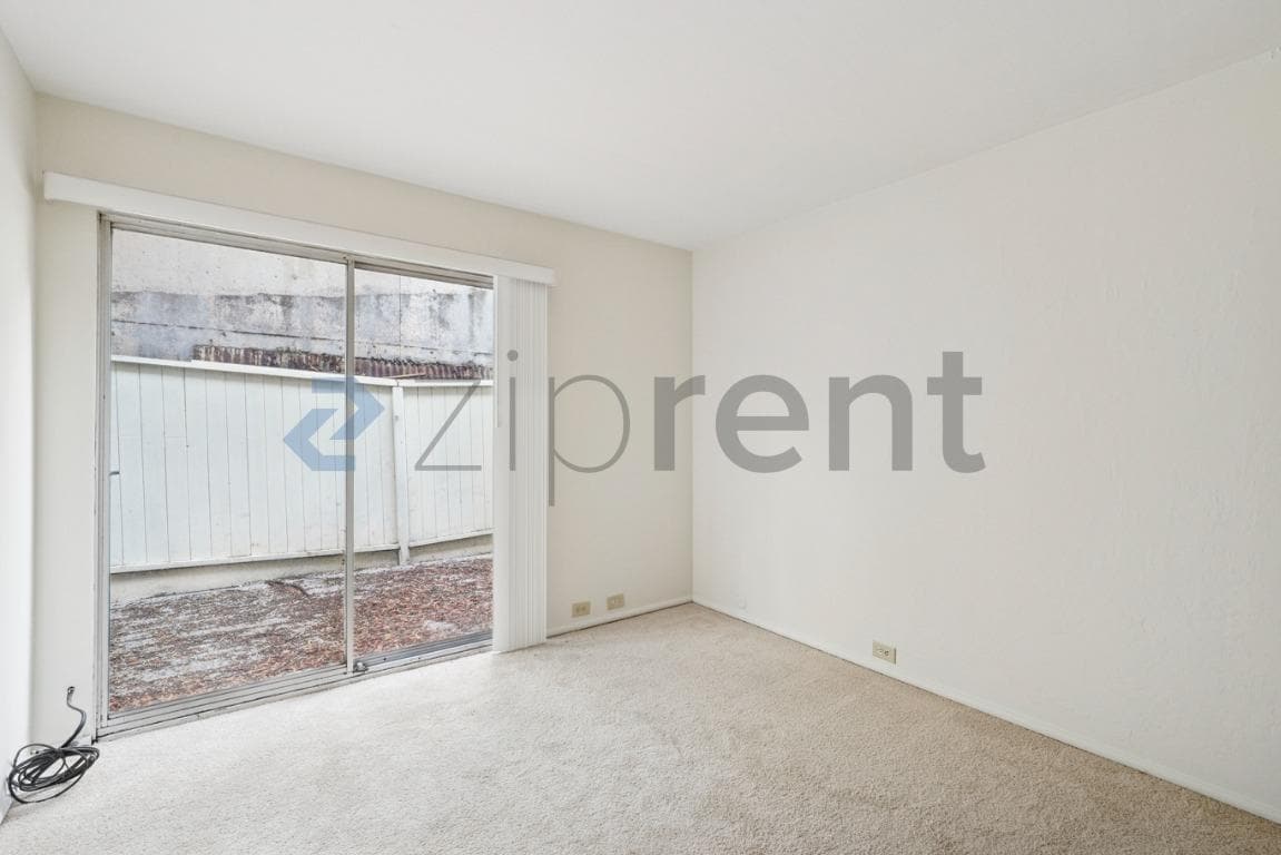 Building Photo - 365 Perkins St