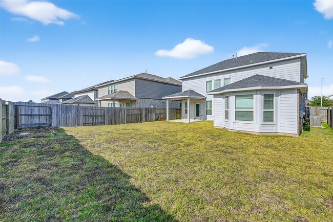 Building Photo - 18619 Greenwood Mdw Trl