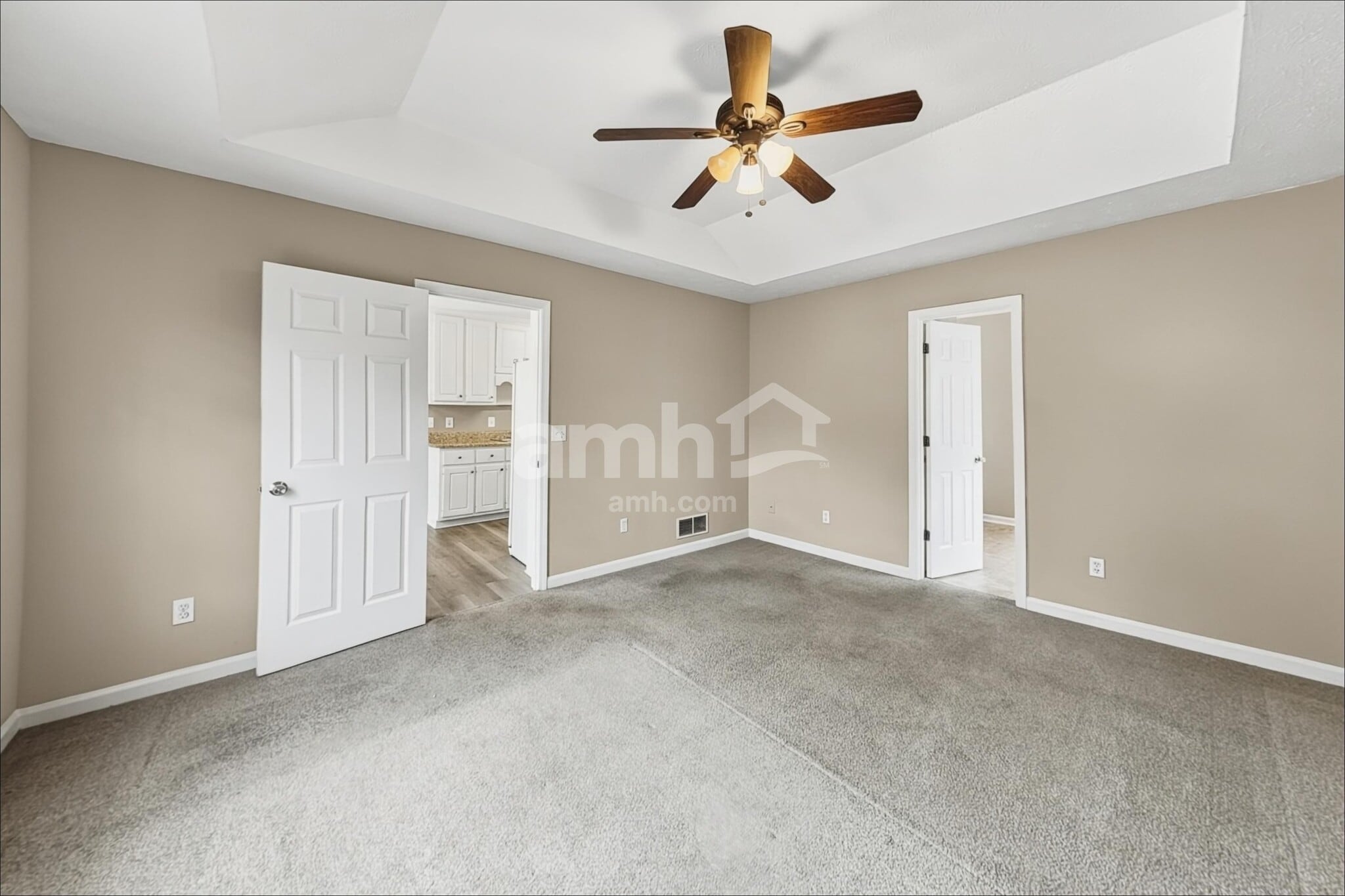 Building Photo - 4101 S Fork Dr