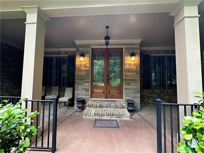Building Photo - 510 Lake Medlock Dr