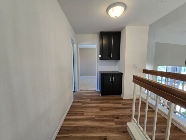 Building Photo - 39354 Longhorn Ct