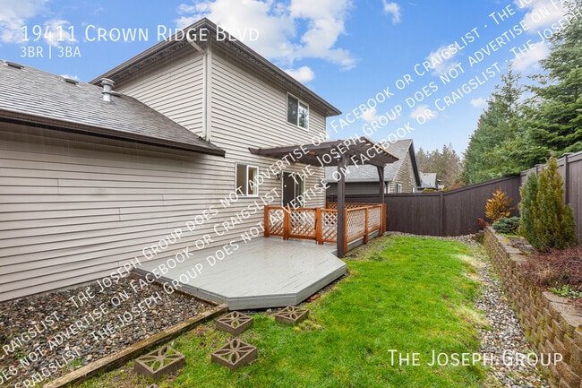 Building Photo - 19411 Crown Ridge Blvd