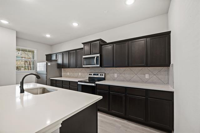 Building Photo - 3500 Brentwood Dr