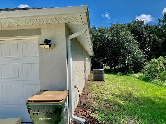 Building Photo - 6338 Lenape Ln