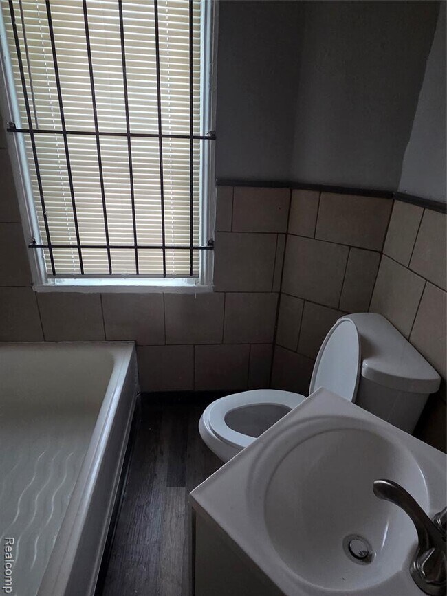 Building Photo - 3053 Tillman St