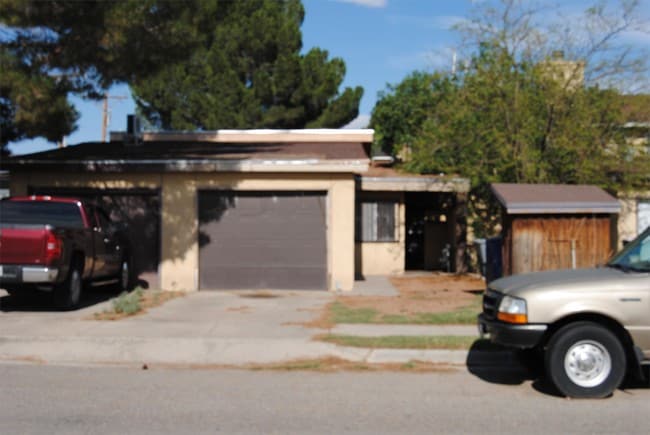 Building Photo - 5500 Oakbriar Cir