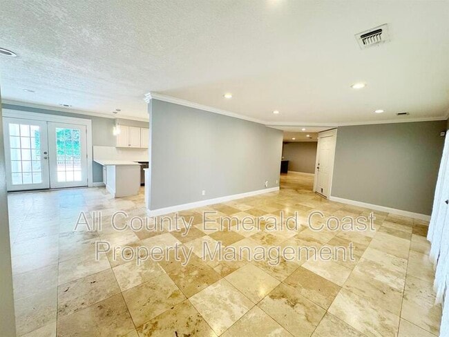 Building Photo - 847 Kell Aire Dr