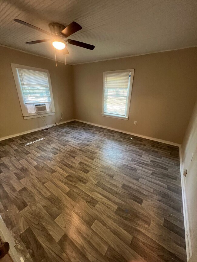 Building Photo - Charming 3-Bedroom Home in Gastonia – Spac...