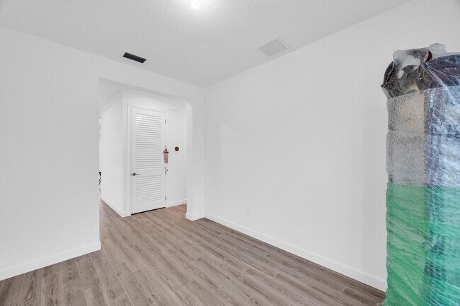 Building Photo - 9060 Remy Ln