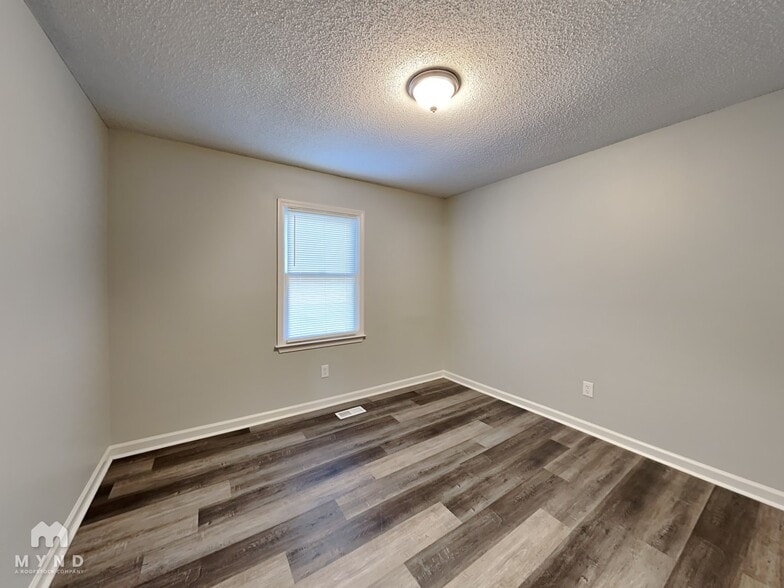 Building Photo - 1620 River Trce