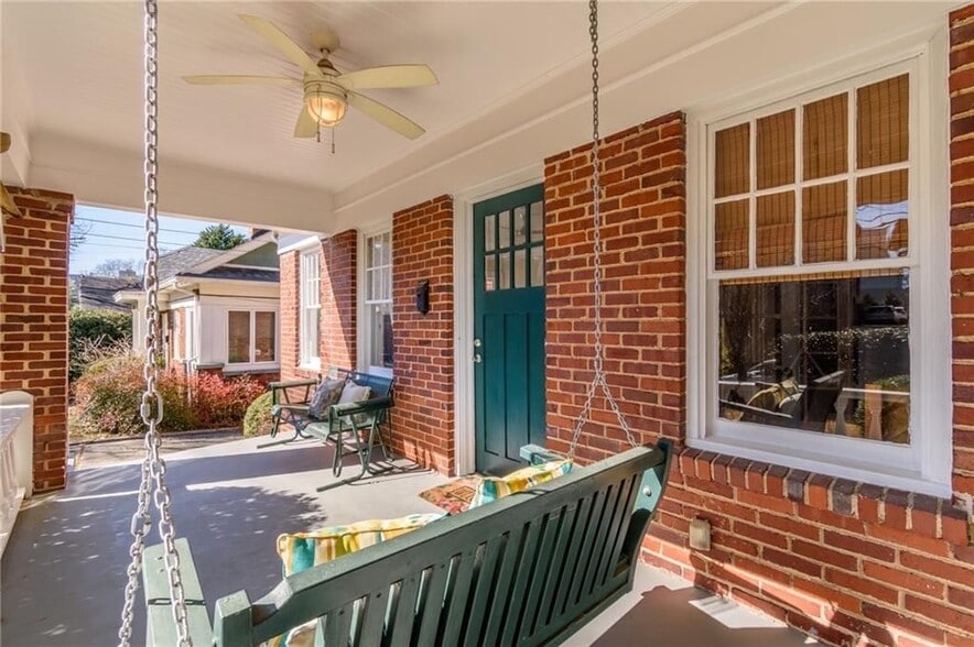 Building Photo - 628 Cooledge Ave NE