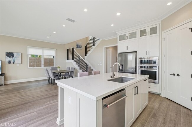 Building Photo - 309 Paradiso