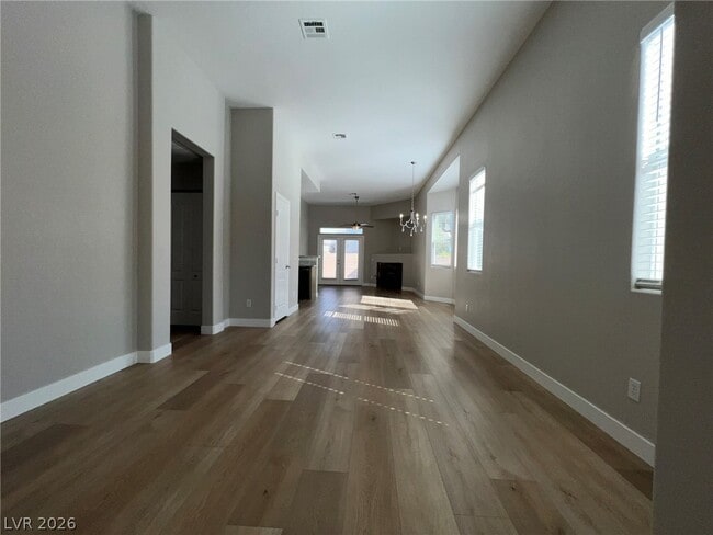 Building Photo - 10780 Valencia Hills St