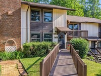 Building Photo - Charming Updated Brevard NC Condo close to...