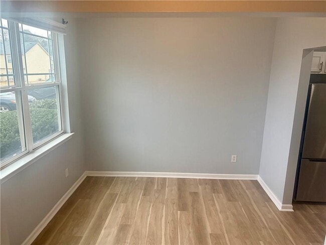 Building Photo - 6347 Ellenwood Dr