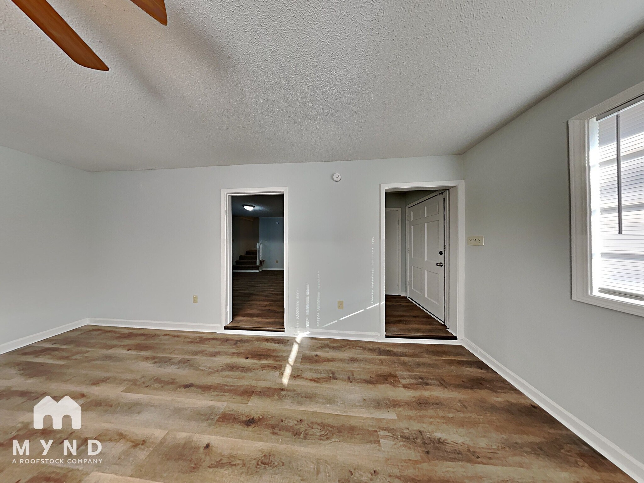 Building Photo - 4100 Navaho Ave