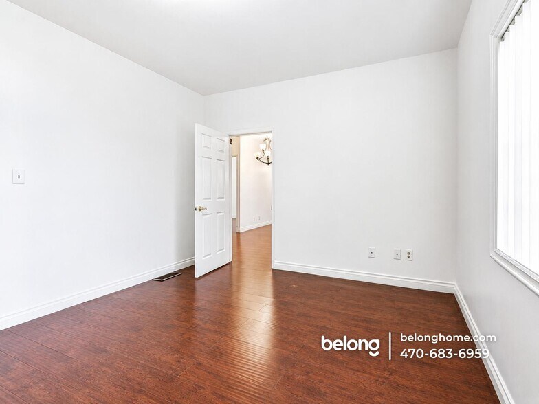 Building Photo - 1429 Liberty Pkwy NW