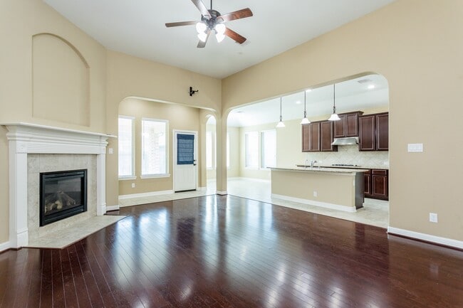 Building Photo - 7810 Deep Green Dr