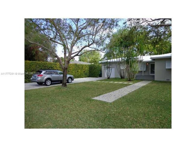 Building Photo - 7911 SW 55th Ave