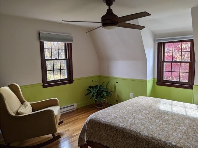 Building Photo - 275 S Pierce Rd