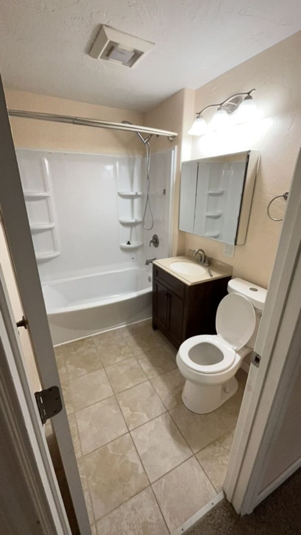 Building Photo - 1034 23rd Ave