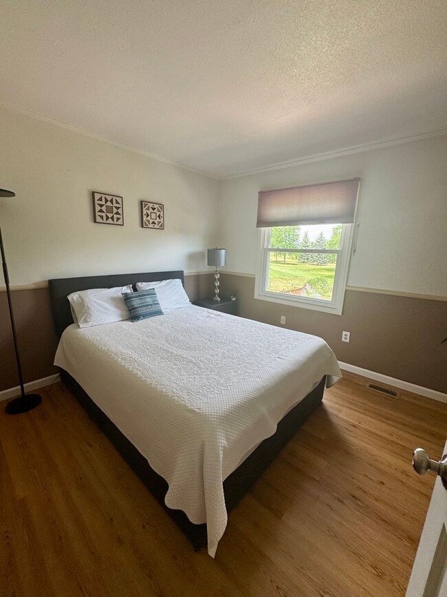 Building Photo - Beautiful Fort Collins Home with Golf Cour...