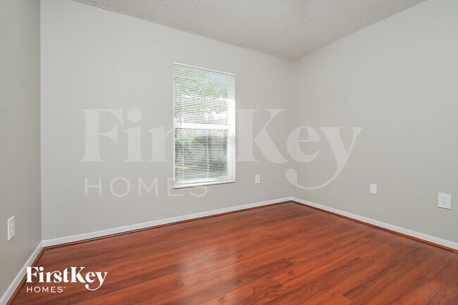 Building Photo - 6511 Fox Crest Ln