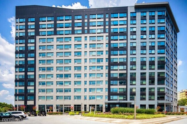 Building Photo - 2854 John F. Kennedy Blvd