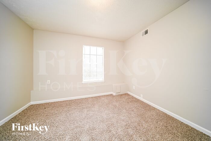 Building Photo - 3782 N Camp Creek Pkwy SW