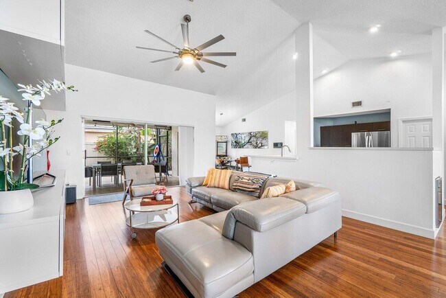 Building Photo - 2470 Sandstone Ct
