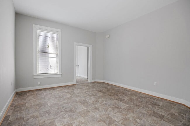 Building Photo - 2125 Grove Ave