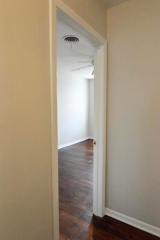 Building Photo - 2426 1/2 S 16th St #7