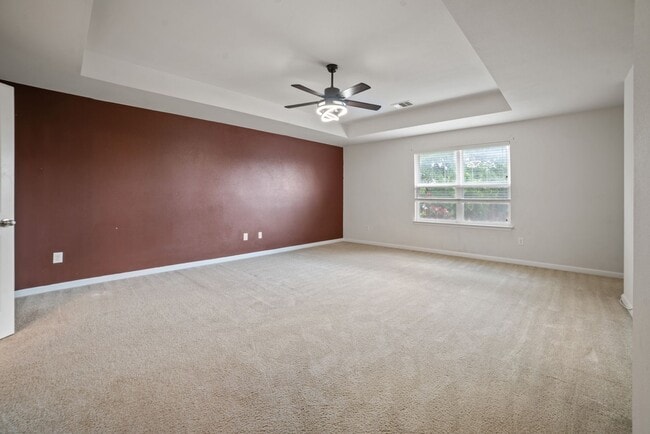 Building Photo - Gorgeous 4 Bed/ 3Bath house for rent! Avai...