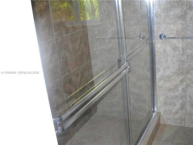 Building Photo - 1040-1092 92nd St