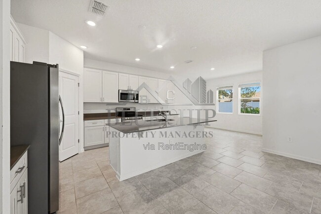 Building Photo - 3048 Country Side Dr