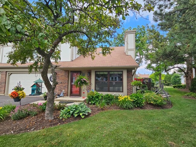 Building Photo - 1745 Ennis Ln