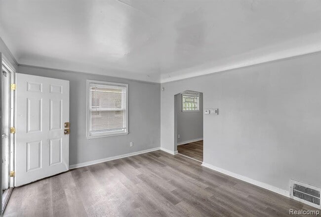 Building Photo - 12710 Kelly Rd