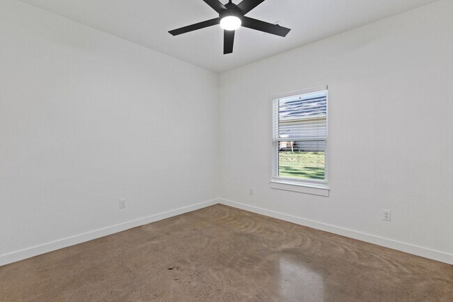 Building Photo - Brand-New 3 Bed, 2 Bath Home for Rent Neve...