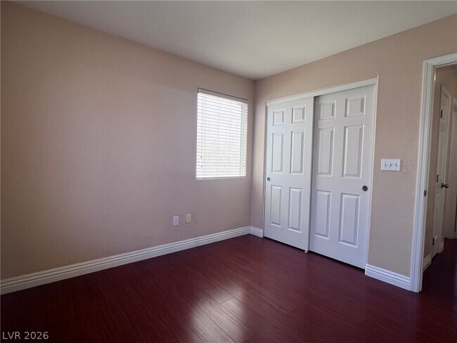 Building Photo - 5063 W Dodge Ridge Ave