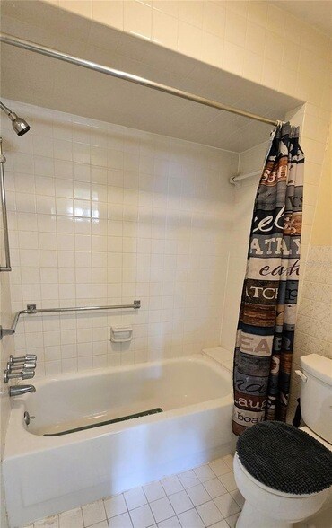 Building Photo - 4358 Tahitian Gardens Cir