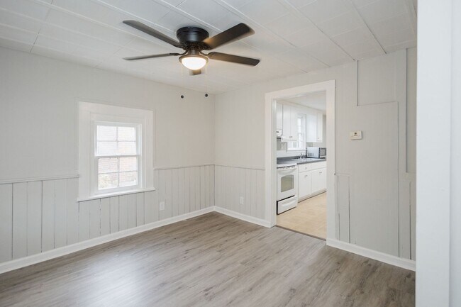 Building Photo - 2 Bedroom House for Rent in Macon, GA – THIS IS NOT A DUPLEX Near Mercer University | $700/mo