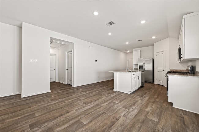 Building Photo - 31210 Carmelas Landing Dr