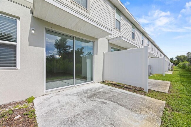 Building Photo - 6321 Tillandsia Pl