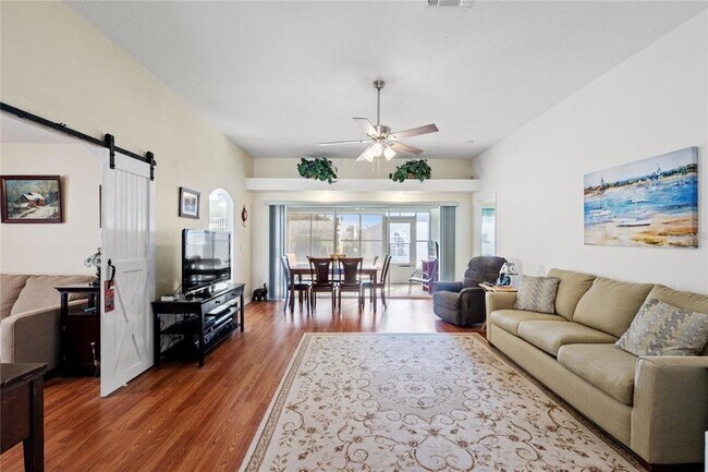 Building Photo - 221 Prather Dr