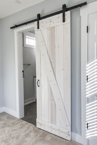 Building Photo - 515 flint st