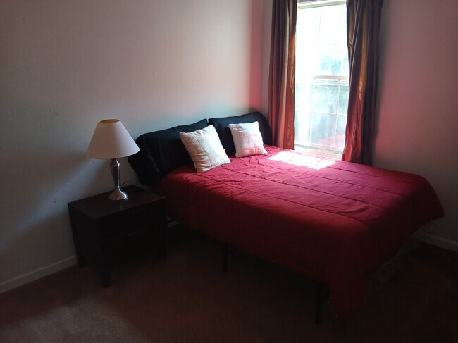 Building Photo - 3955 Cypress Pointe Dr