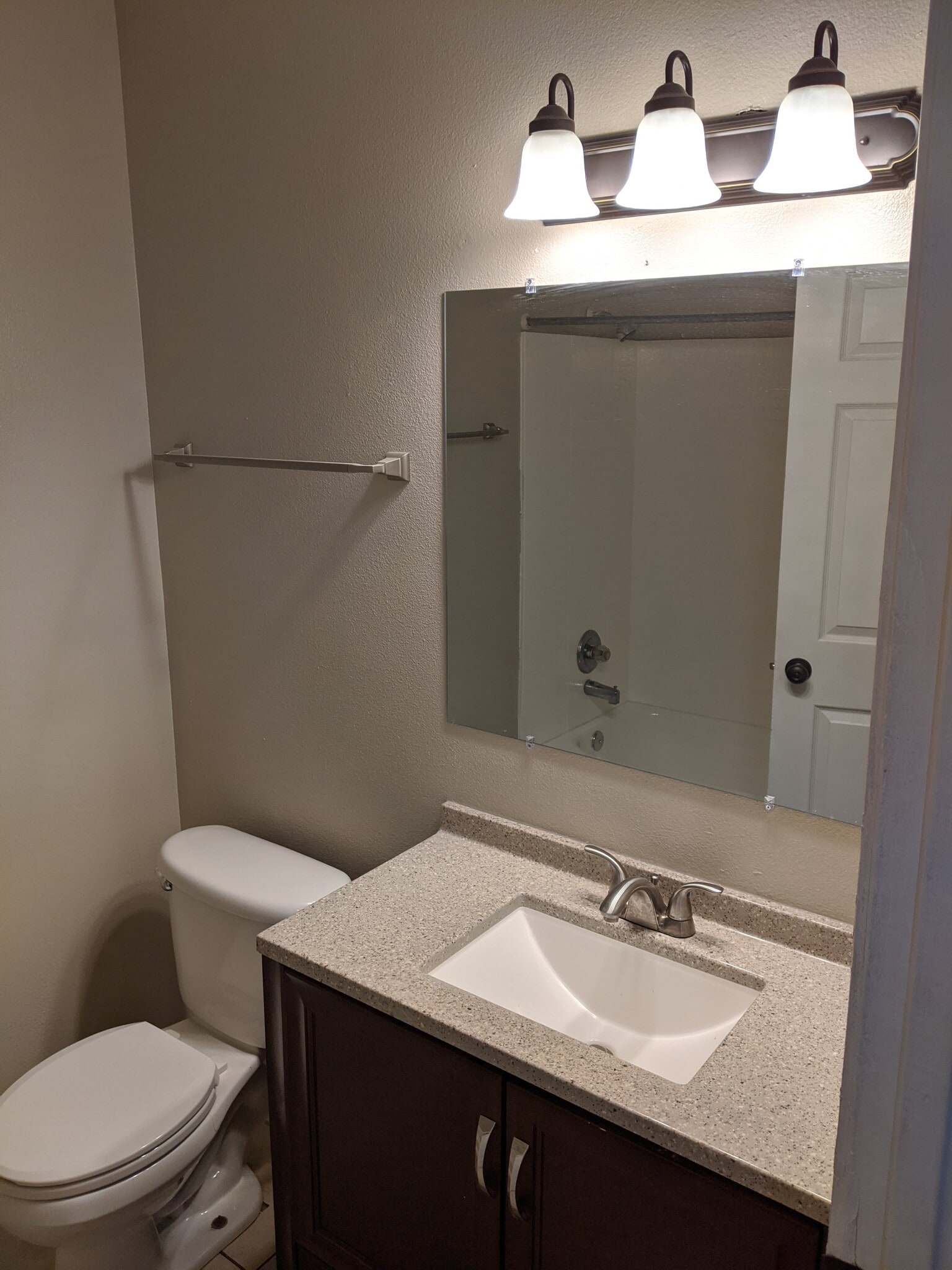 Building Photo - 540 Waco St