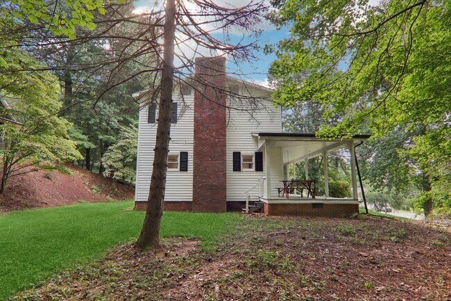 Building Photo - 5 Timothy Ln